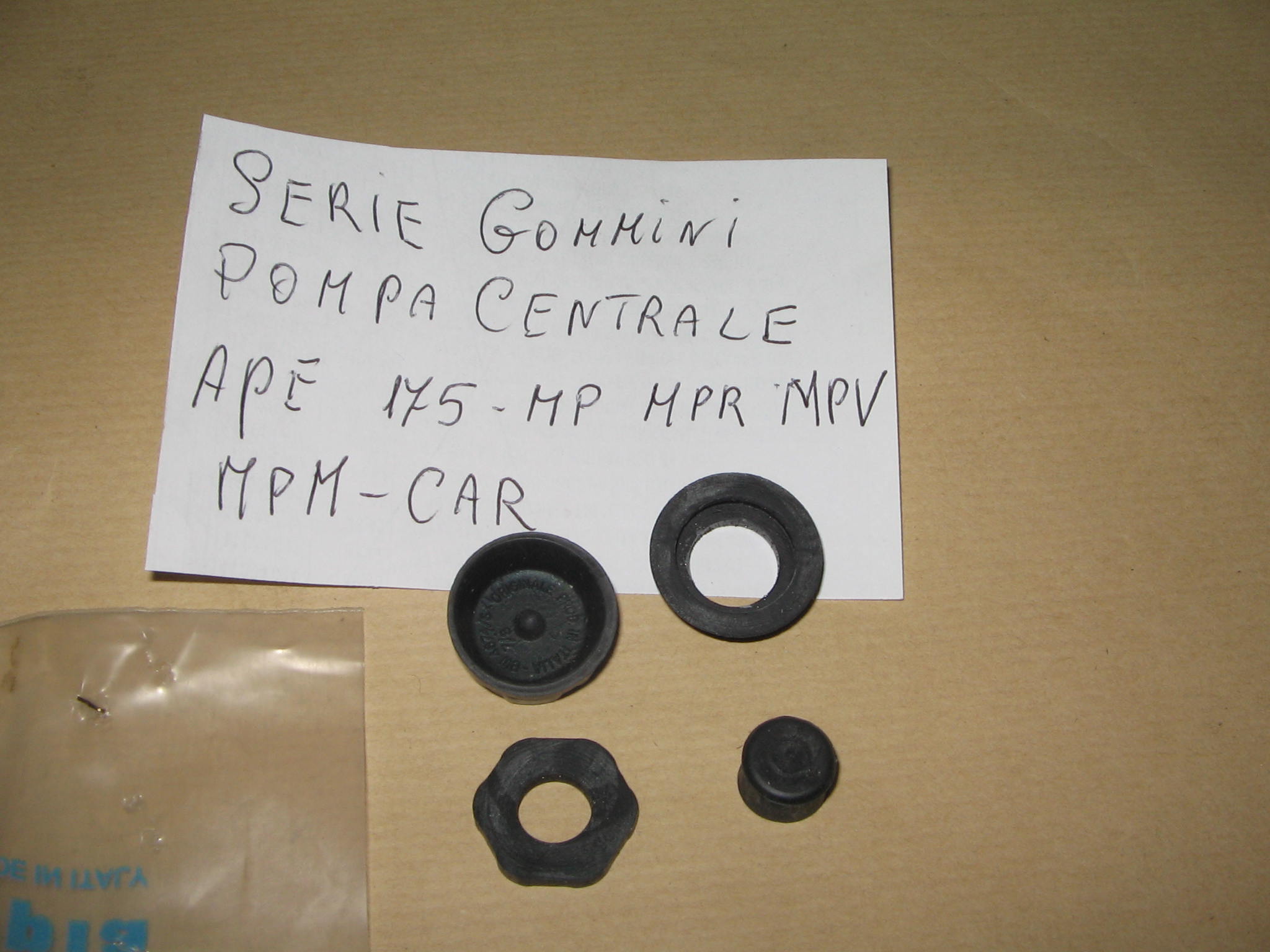 SERIE GOMMINI POMPA CENTRALE APE N. 23019